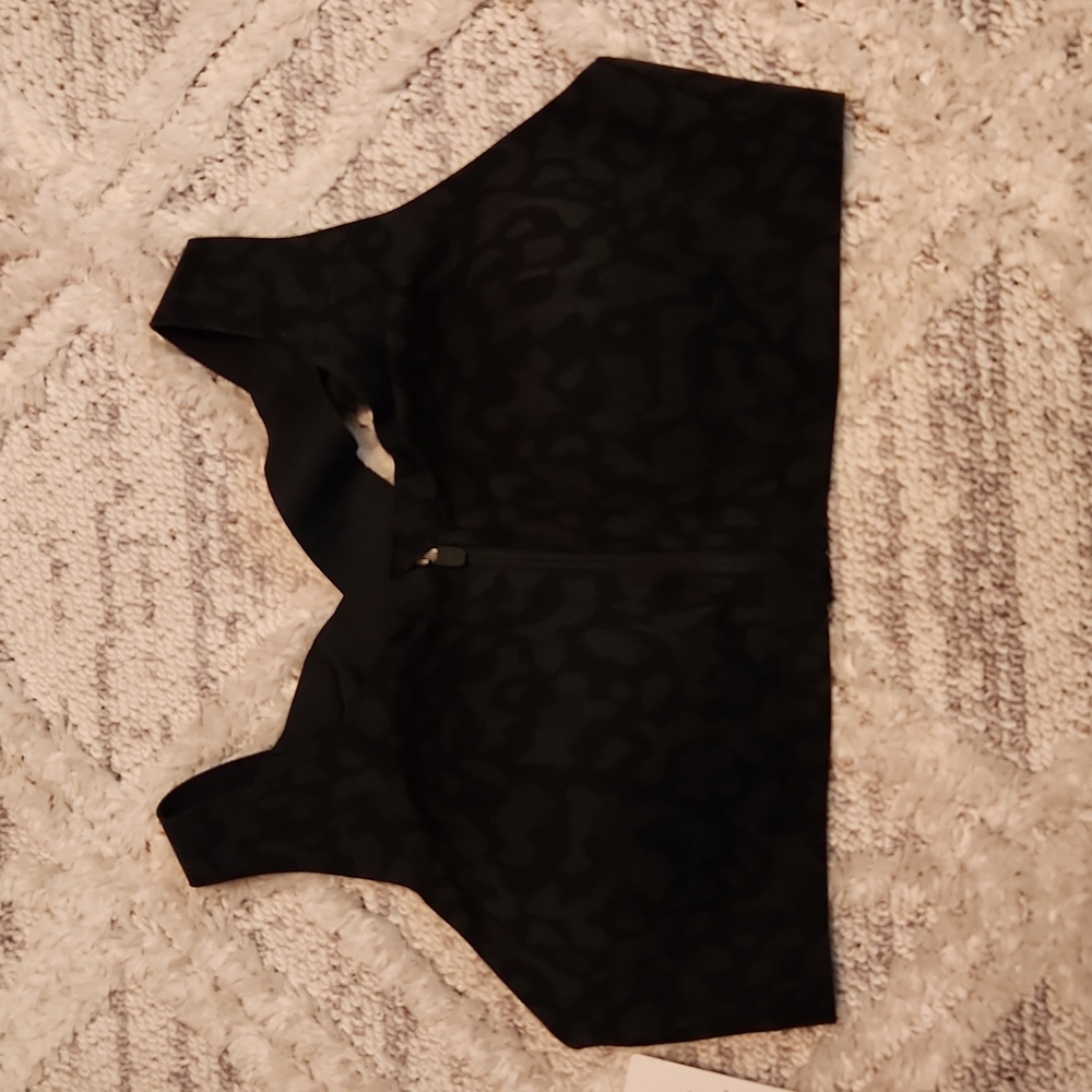 Lululemon Enlite Bra *zip front